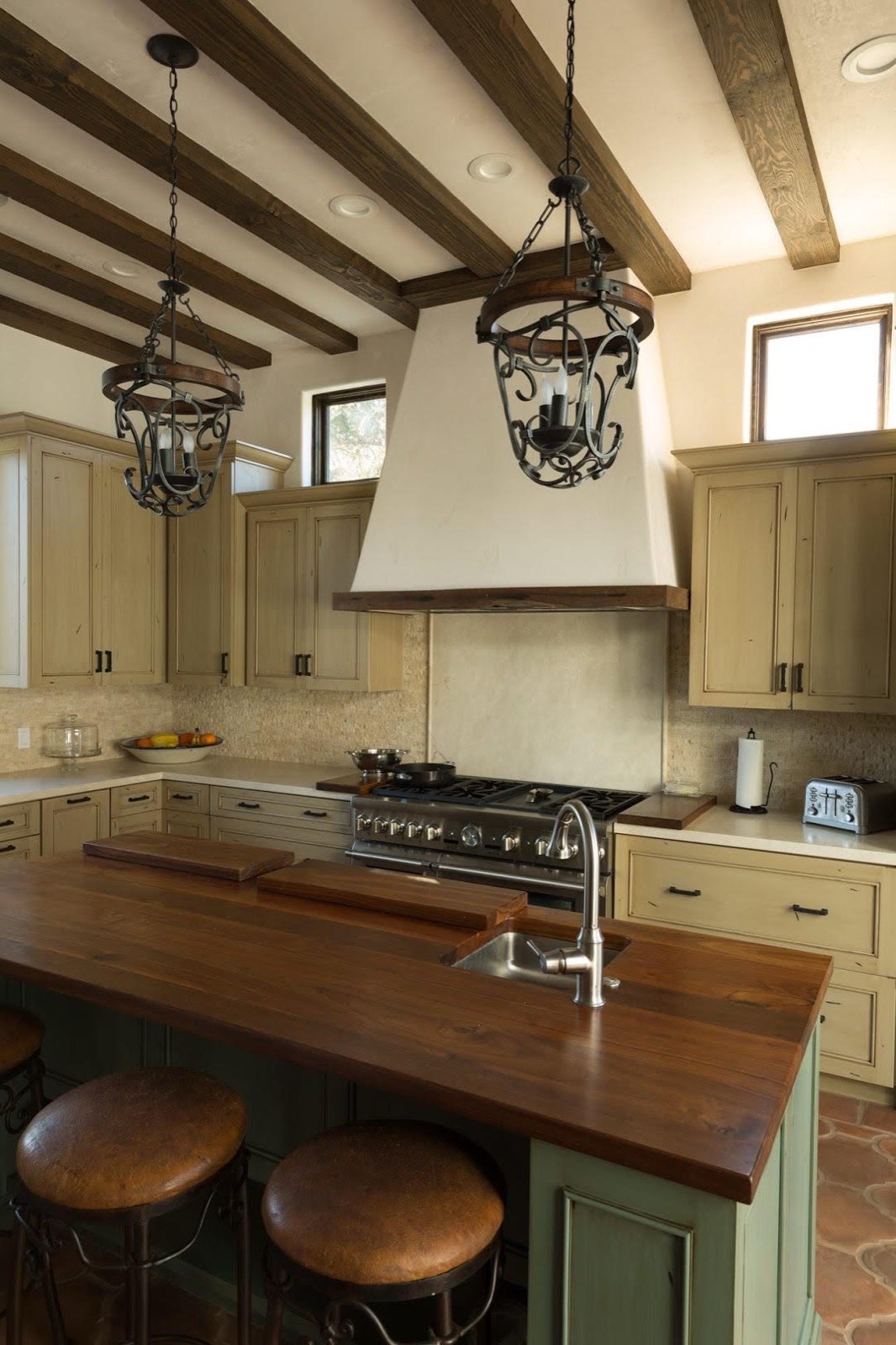 Spanish Revival, kitchen